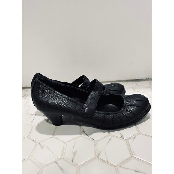 B.O.C Born Concept Mary Jane Leather Heel Black Size 7 Twee Preppy - Picture 5 of 6
